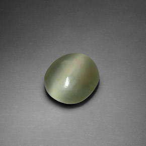 2.33캐럿 천연 그린 Actinolite Cat's Eye, 타원형 컷, 10×8.9 mm, 투명한