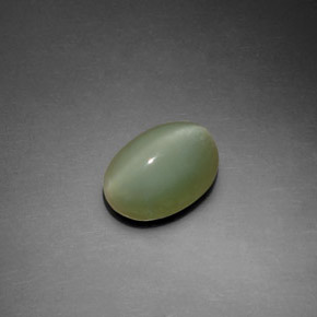 2.22캐럿 천연 그린 Actinolite Cat's Eye, 타원형 컷, 9.9×7.6 mm, 투명한