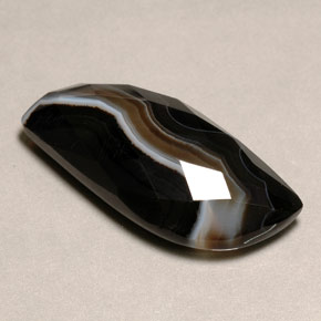 26.82캐럿 천연 멀티컬러 아게이트, 멋진 모양, 30.5×14.9 mm, 불투명체
