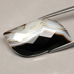 27.84캐럿 천연 다색 마노, 멋진 모양, 불투명체