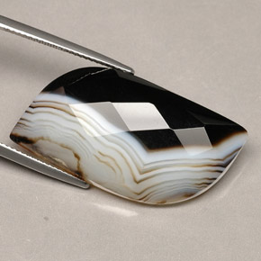 27.84캐럿 천연 다색 마노, 멋진 모양, 불투명체