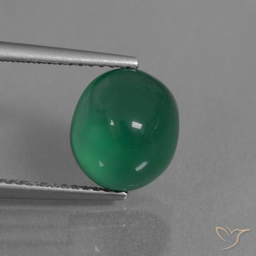 3.66ct 자연스러운 미디엄 에메랄드 그린 마노, 타원형, 투명한