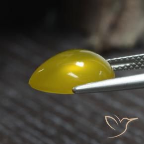 4.80캐럿 천연 황색을 띠는 금 마노, 배 모양, 투명한