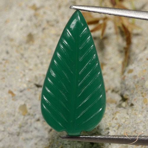 6.30ct 자연스러운 미디엄 그린 마노, 팬시한, 투명한