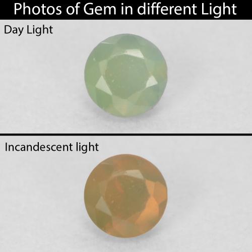 0.06캐럿 천연 매우 밝은 녹색 알렉산드라이트, 라운드 컷, 2.12 mm, VVS
