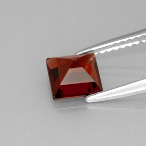 1.35캐럿 천연 딥 레드 알만딘 가넷, 스퀘어, 5.9×5.9 mm, VS