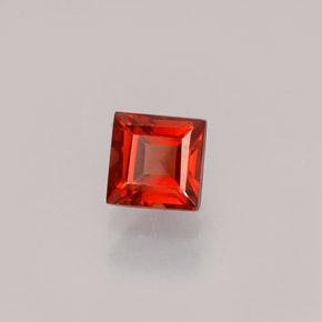 0.59캐럿 천연 오렌지 레드 알만딘 가넷, 스퀘어, 4.2×4.2 mm, VVS-VS