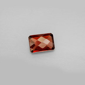 1.03캐럿 천연 딥 레드 알만딘 가넷, 에메랄드 컷, 7.1×4.9 mm, VS