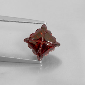 3.15캐럿 천연 딥 레드 알만딘 가넷, 투명한, 7.9×7.9 mm, 투명/반투명