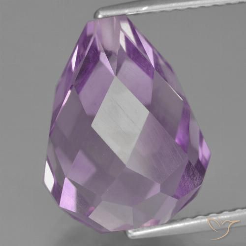 9.36ct 자연스러운 분홍빛이 도는 보라색 자수정, 브리올레트, VS