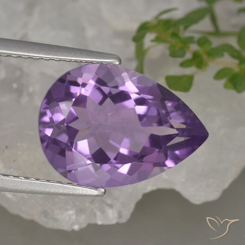 4.62ct 자연스러운 미디엄 바이올렛 자수정, 배 모양, VVS