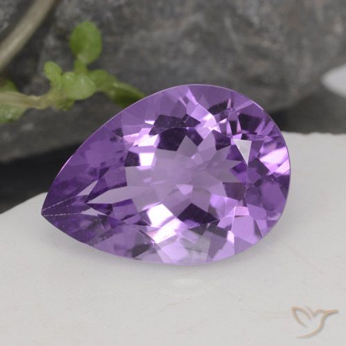 4.51ct 자연스러운 미디엄 바이올렛 자수정, 배 모양, VVS