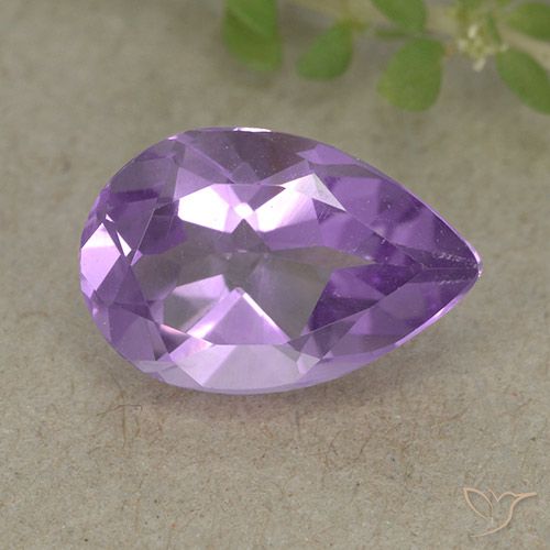1.58ct 자연스러운 분홍빛이 도는 보라색 자수정, 배 모양, VVS-VS