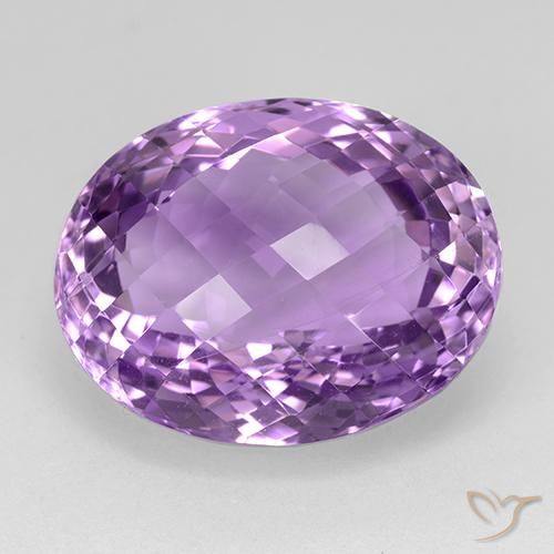 26.60ct 자연스러운 분홍빛이 도는 보라색 자수정, 타원형, VVS