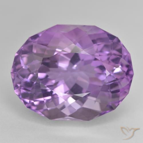 31.42ct 자연스러운 라이트 미디엄 바이올렛 자수정, 타원형, VVS