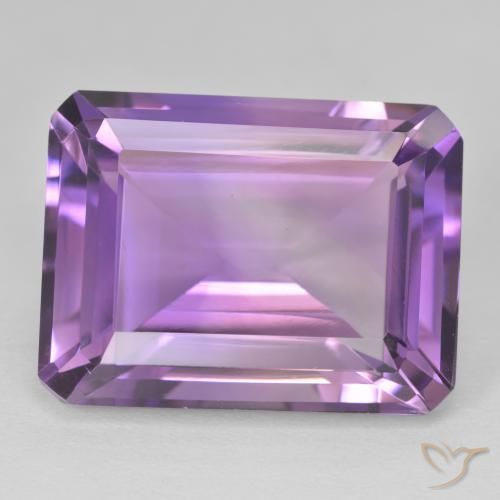 21.90ct 자연스러운 Medium Light Purplish-Violet 자수정, 에메랄드 컷, VVS