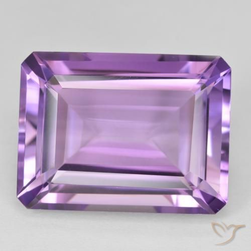 21.40ct 자연스러운 Medium Light Purplish-Violet 자수정, 에메랄드 컷, VVS