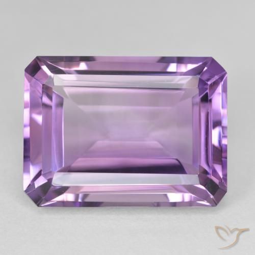 22.42ct 자연스러운 미디엄 바이올렛 자수정, 에메랄드 컷, VVS
