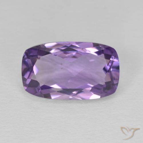5.86ct 자연스러운 미디엄 바이올렛 자수정, 방석, VVS