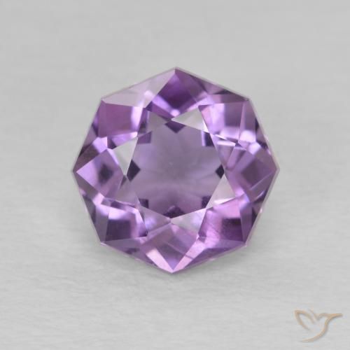 1.55ct 자연스러운 미디엄 바이올렛 자수정, 에메랄드 컷, VS-SI