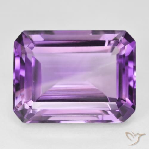 22.47ct 자연스러운 미디엄 핑크빛이 도는 바이올렛 자수정, 에메랄드 컷, VVS