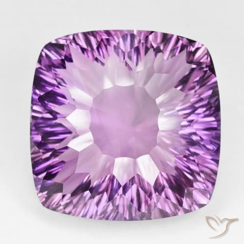135.48ct 자연스러운 미디엄 핑크빛이 도는 바이올렛 자수정, 방석, VVS-VS