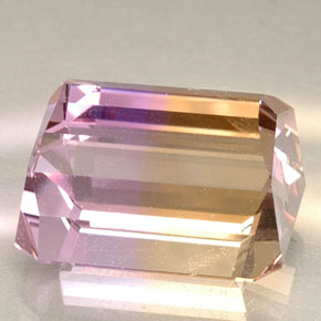 23.37캐럿 천연 Violet Golden 아메트린, 에메랄드 컷, 17.2×14.1 mm, VVS