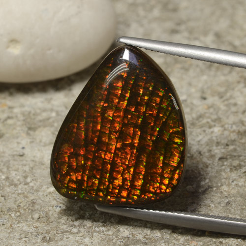 14.29캐럿 천연 멀티컬러 암몰라이트, 멋진 모양, 21.5×17.3 mm, 불투명체