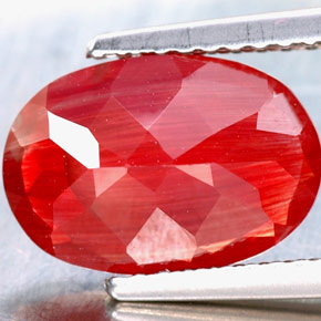2.34캐럿 천연 레드 안데신 라브라도라이트, 타원형 컷, 11×7.6 mm, VVS-VS