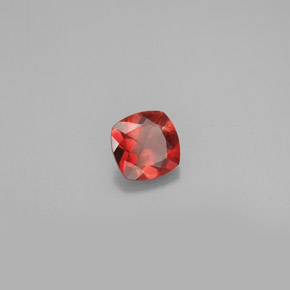 0.72캐럿 천연 허니 레드 안데신 라브라도라이트, 쿠션 컷, 6.2×6.2 mm, VS-SI