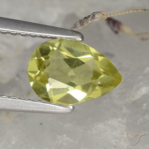 1.11ct 자연스러운 따뜻한 포레스트 그린 인회석, 배 모양, VS