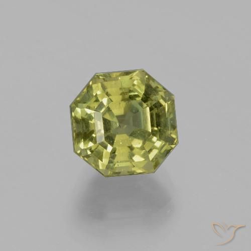3.76ct 자연스러운 따뜻한 흙빛 녹색 인회석, 에메랄드 컷, VS