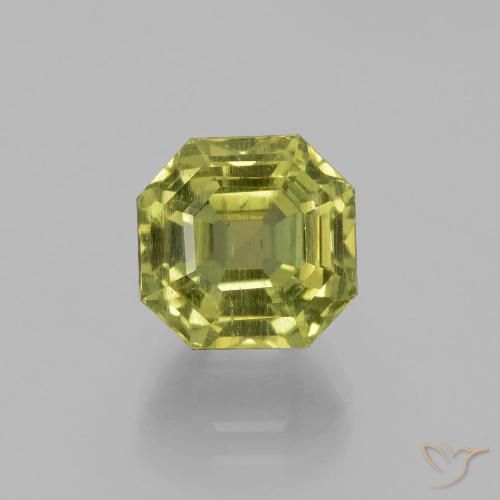 4.68ct 자연스러운 따뜻한 흙빛 녹색 인회석, 에메랄드 컷, VS