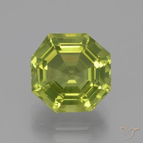 3.54ct 자연스러운 황록색 인회석, 에메랄드 컷, VVS-VS