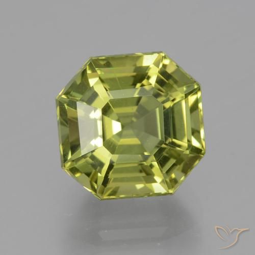 4.35ct 자연스러운 황록색 인회석, 에메랄드 컷, VS