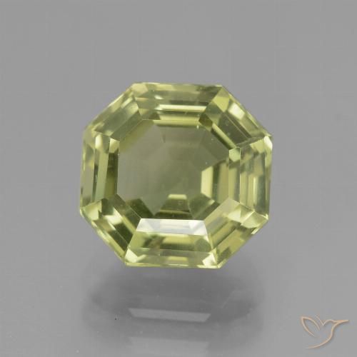 3.86ct 자연스러운 황록색 인회석, 에메랄드 컷, VS