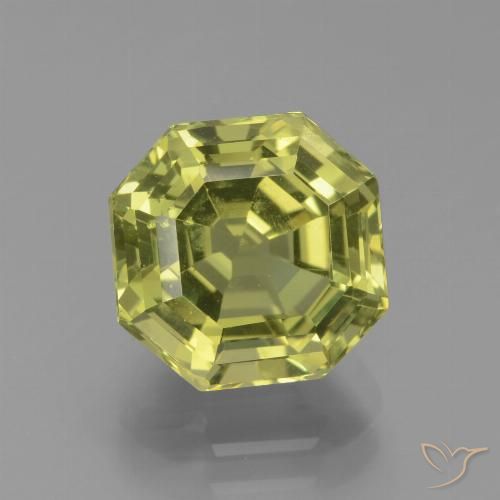 4.64ct 자연스러운 미디엄 옐로우 인회석, 에메랄드 컷, VS