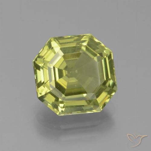 3.95ct 자연스러운 Medium Light Green 인회석, 에메랄드 컷, VVS-VS