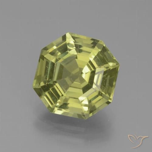3.85ct 자연스러운 녹색 노란색 인회석, 에메랄드 컷, VVS-VS
