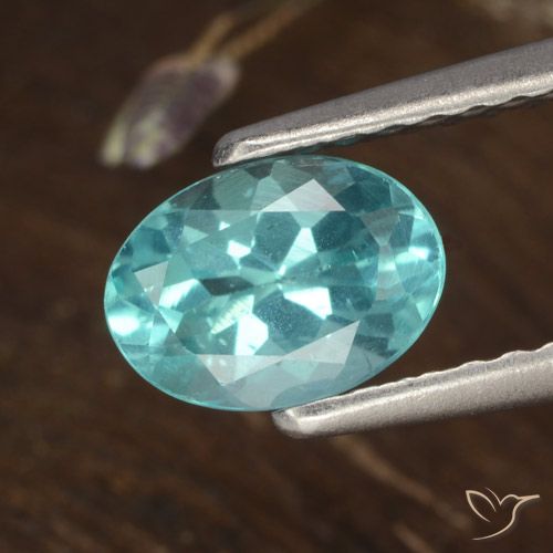 0.84ct 자연스러운 밝은 청록색 인회석, 타원형, VS