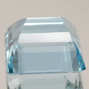 15.86캐럿 천연 라이트 블루 아쿠아마린, 에메랄드 컷, 15.1×15 mm, IF
