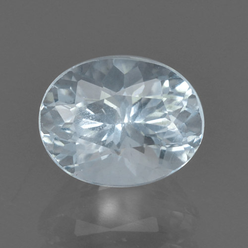 0.90캐럿 천연 푸르스름한 화이트 아쿠아마린, 타원형 컷, 6.7×5.3 mm, VS