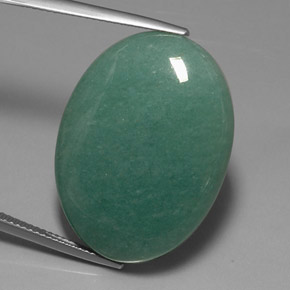 37.75캐럿 천연 그린 아벤츄린, 타원형 컷, 28.9×21.3 mm, 불투명체