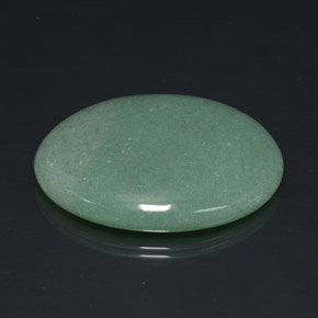 95.09캐럿 천연 그린 아벤츄린, 타원형 컷, 44.7×34.7 mm, 불투명체