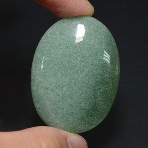 66.33캐럿 천연 그린 아벤츄린, 타원형 컷, 40.7×30.2 mm, 불투명체