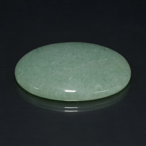 102.50캐럿 천연 그린 아벤츄린, 타원형 컷, 48.9×35.1 mm, 불투명체