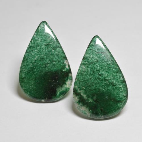 16.47캐럿 그린 어벤츄린, 브라질산 21.6 x 14.4mm 배 컷, Photo A