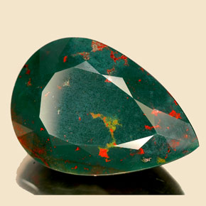 17.50캐럿 천연 점박이 그린 블러드스톤, 배 모양, 22.5×15.6 mm, 불투명체