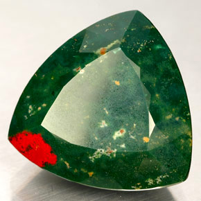 12.83캐럿 천연 점박이 그린 블러드스톤, 트릴리언, 16.6×16.2 mm, 불투명체