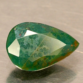 0.63캐럿 천연 점박이 그린 블러드스톤, 배 모양, 7.7×5.2 mm, 불투명체